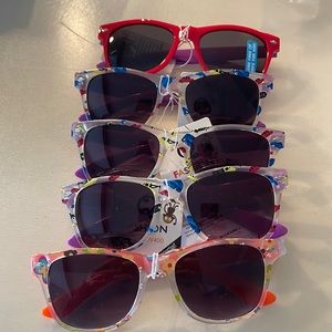 NWT Set of 5 pair of Kids Sunglasses
